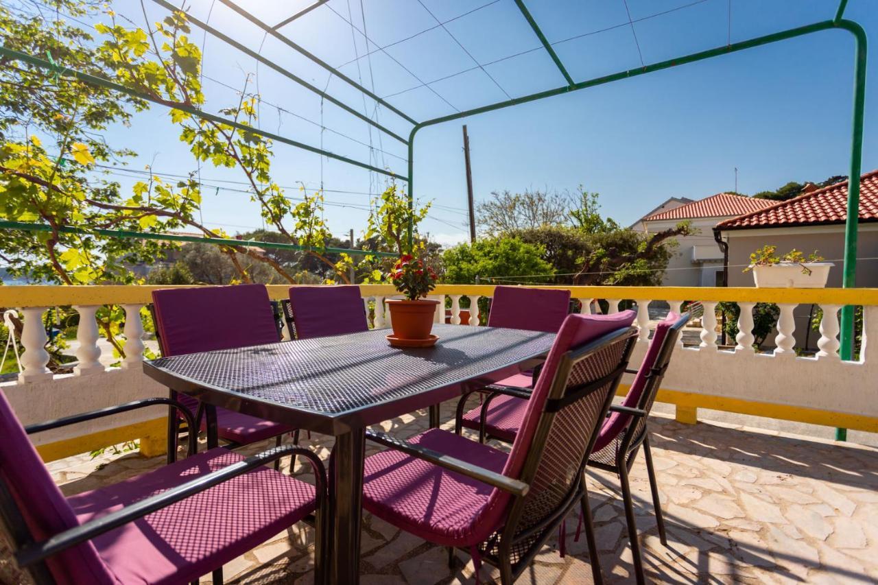 Apartmani Bozica Barbat na Rabu Zewnętrze zdjęcie